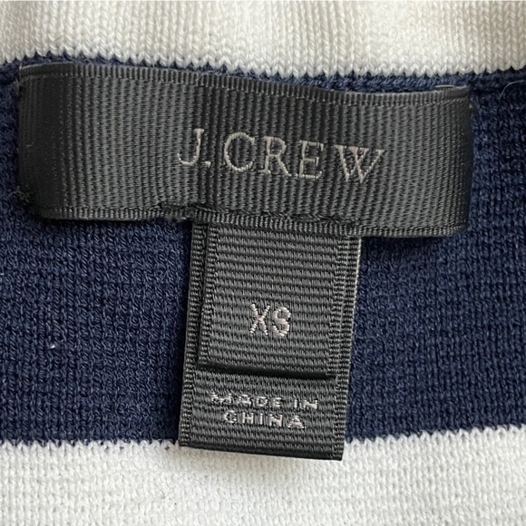 𝅺j Crew Off Shoulder Striped Sweater size XS Navy White - Picture 9 of 10